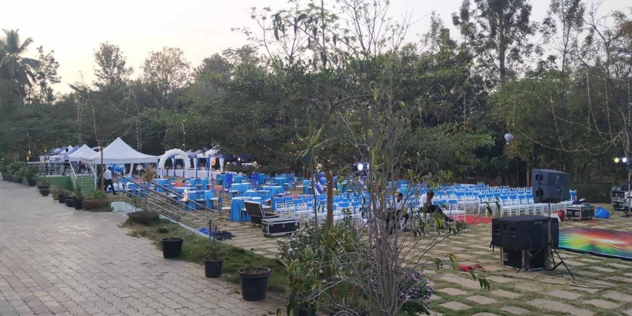 The Garden Asia Resort Bangalore Exterior photo